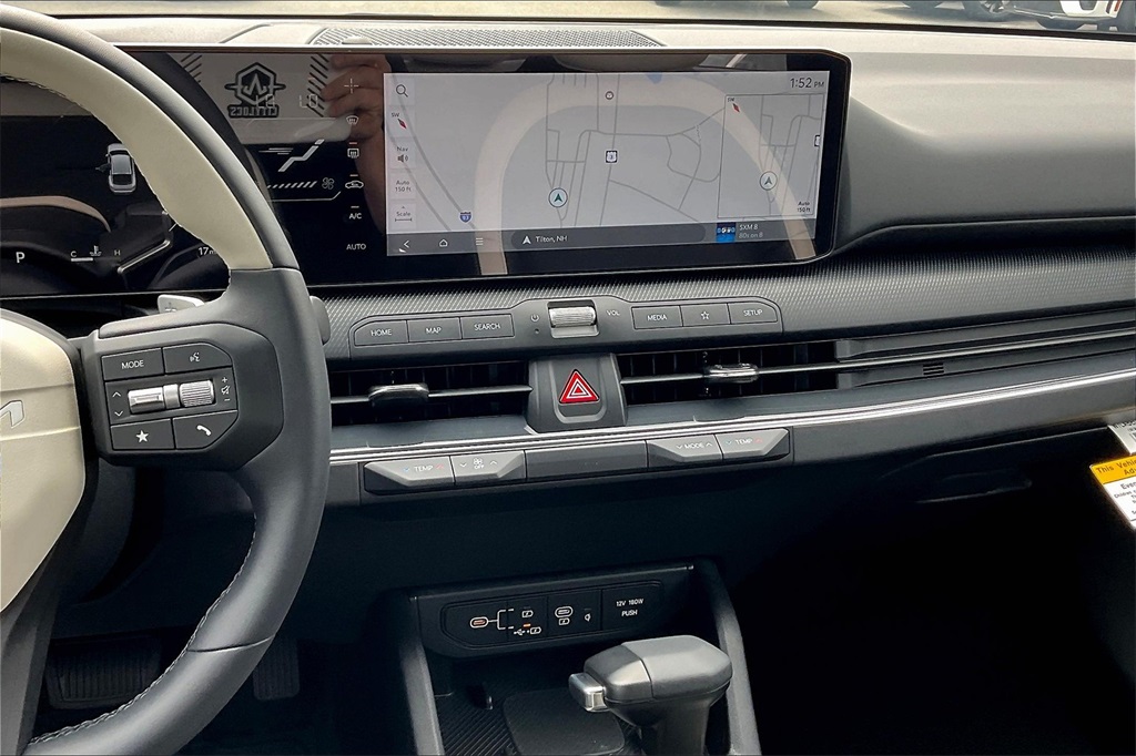2025 Kia K4 GT-Line - Photo 13