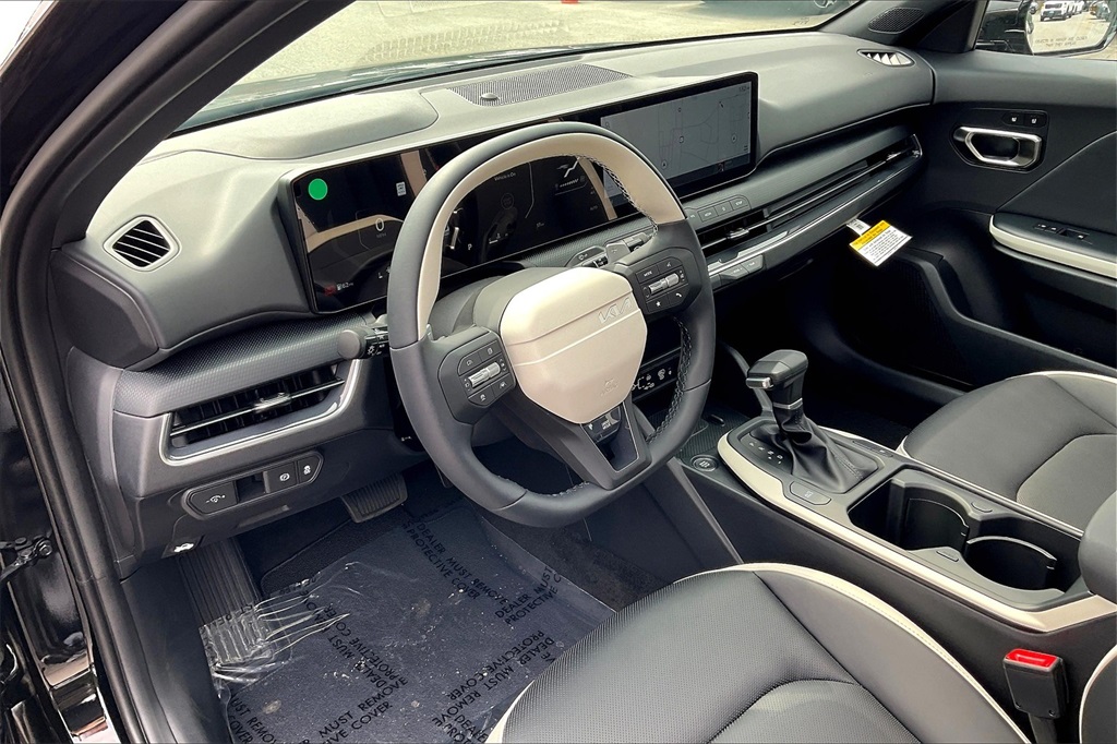 2025 Kia K4 GT-Line - Photo 9