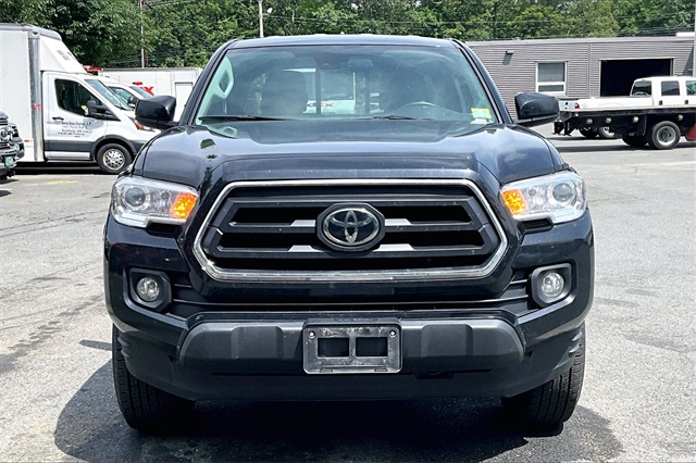 2022 Toyota Tacoma SR - Photo 2