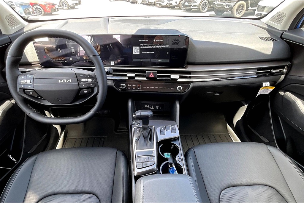 2026 Kia Sportage EX - Photo 12