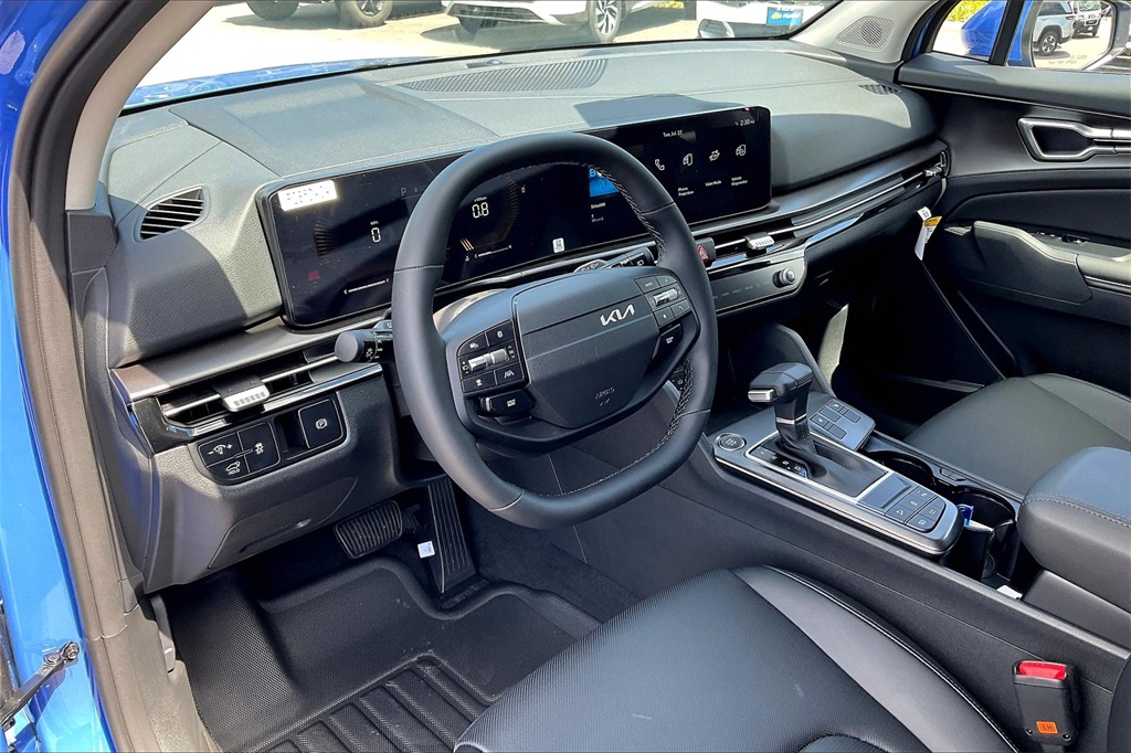 2026 Kia Sportage EX - Photo 9