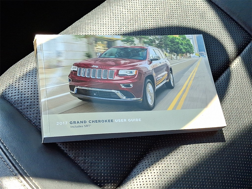 2017 Jeep Grand Cherokee Overland - Photo 25