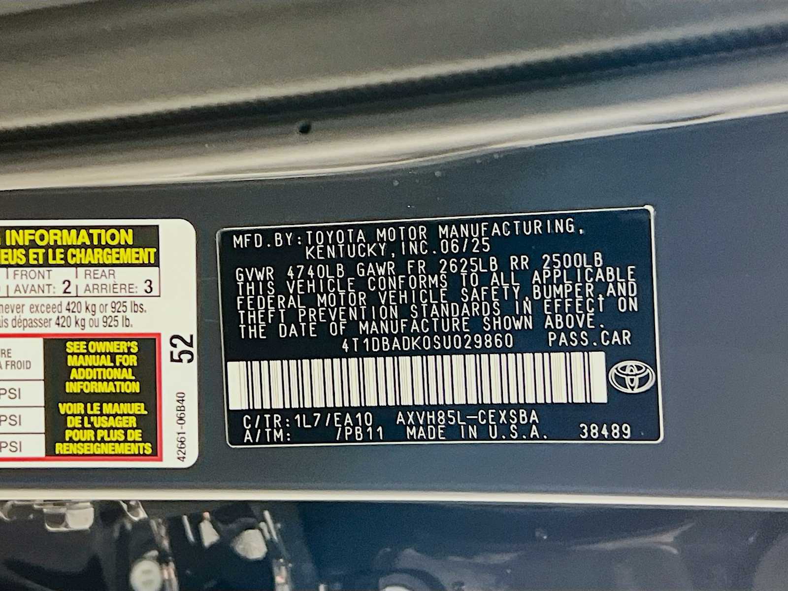 2025 Toyota Camry SE - Photo 20