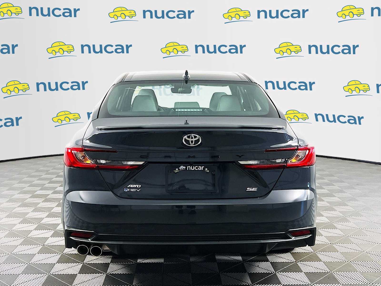 2025 Toyota Camry SE - Photo 5