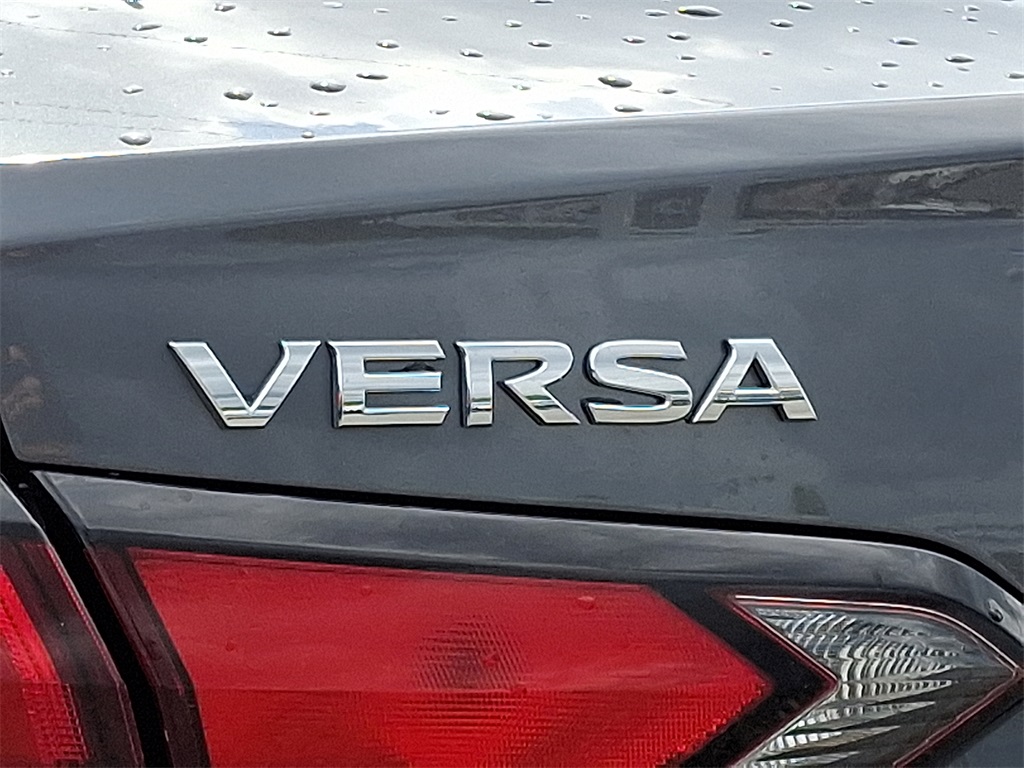 2025 Nissan Versa 1.6 S - Photo 18