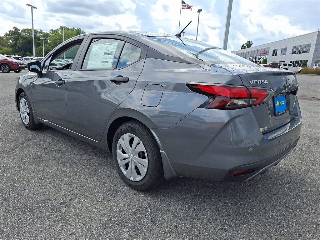 2025 Nissan Versa 1.6 S - Photo 2