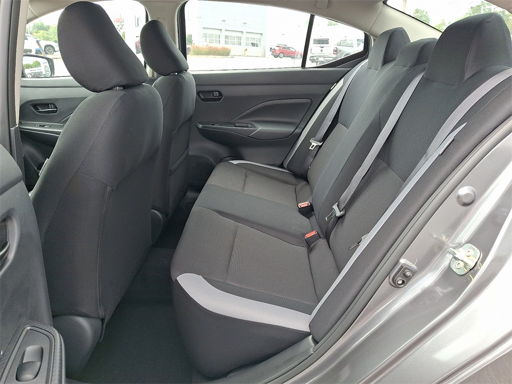2025 Nissan Versa 1.6 S - Photo 5