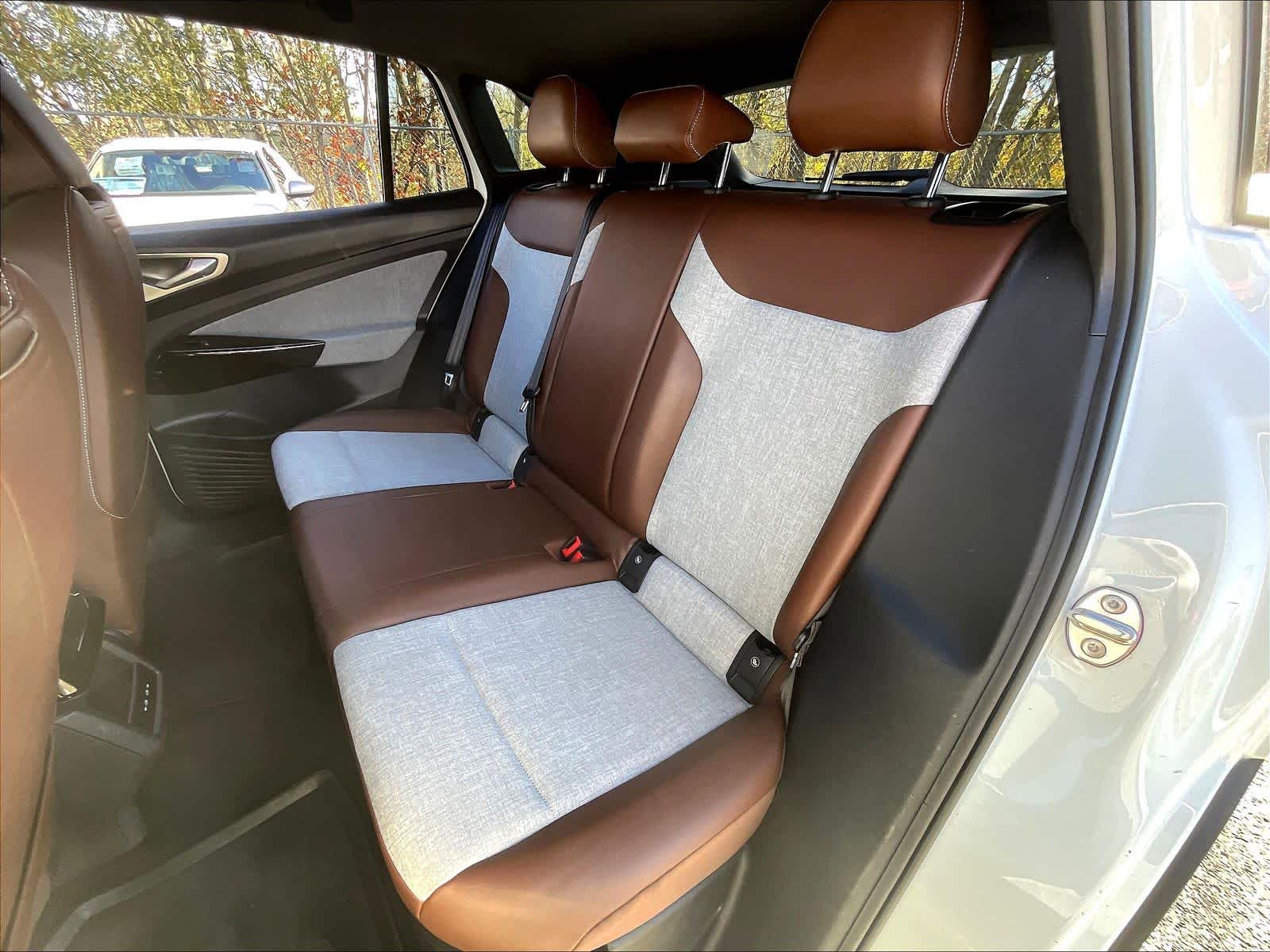 2023 Volkswagen ID.4 Pro - Photo 15