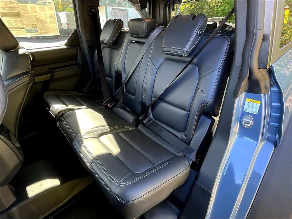 2025 Ford Bronco Badlands - Photo 11