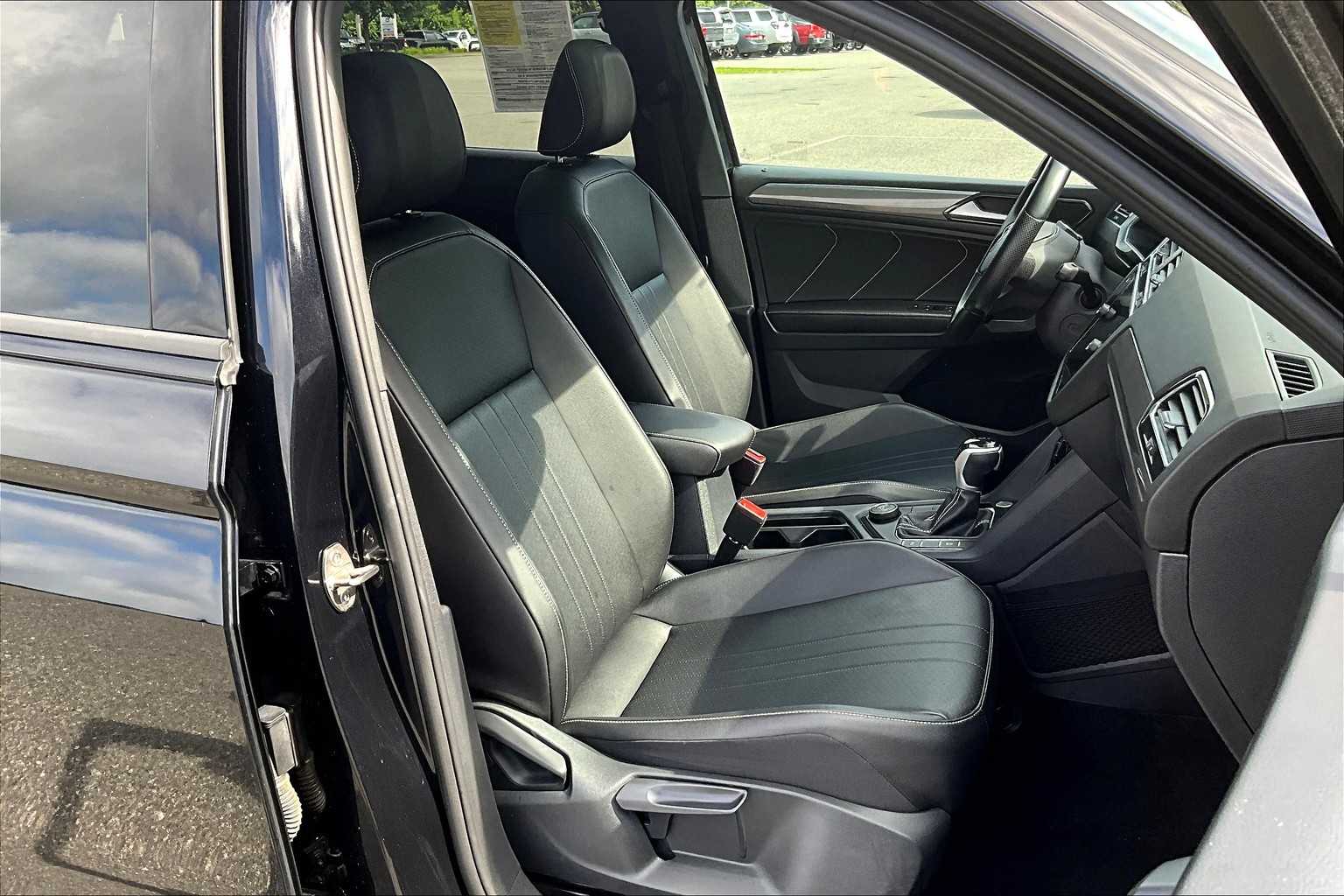 2022 Volkswagen Tiguan SE R-Line Black - Photo 11