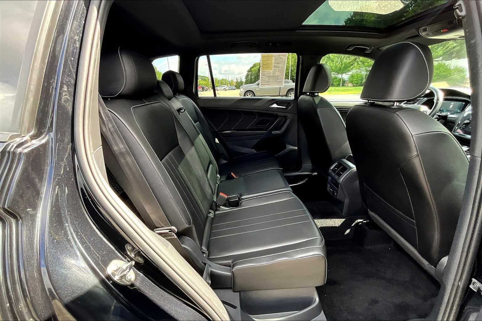 2022 Volkswagen Tiguan SE R-Line Black - Photo 16