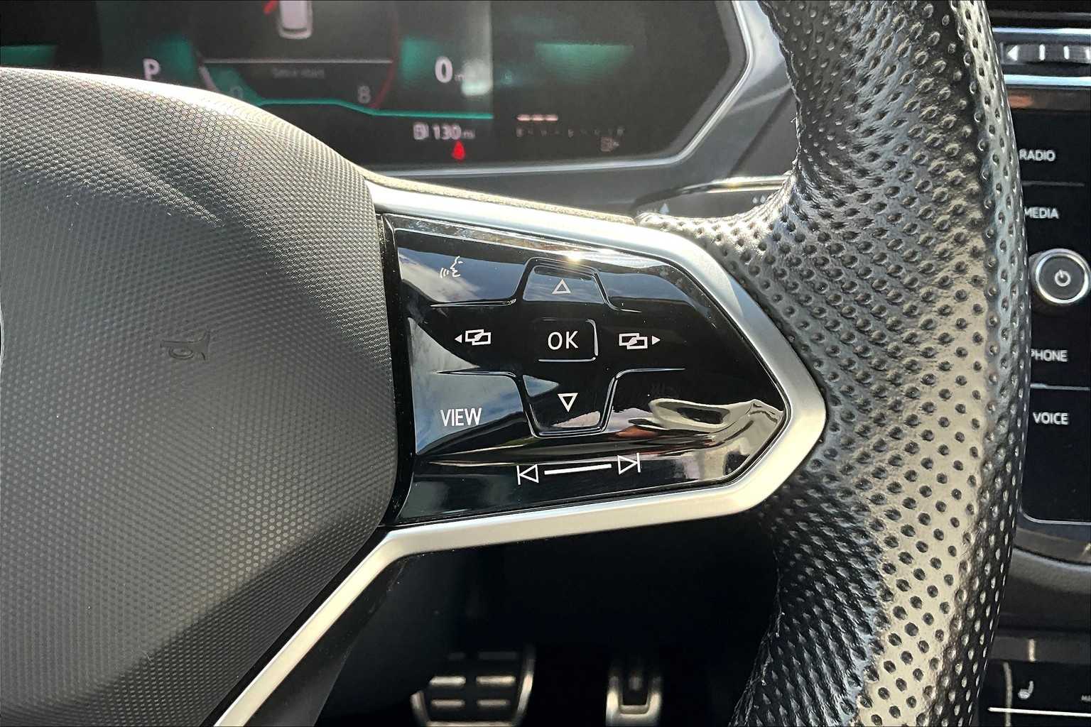 2022 Volkswagen Tiguan SE R-Line Black - Photo 24