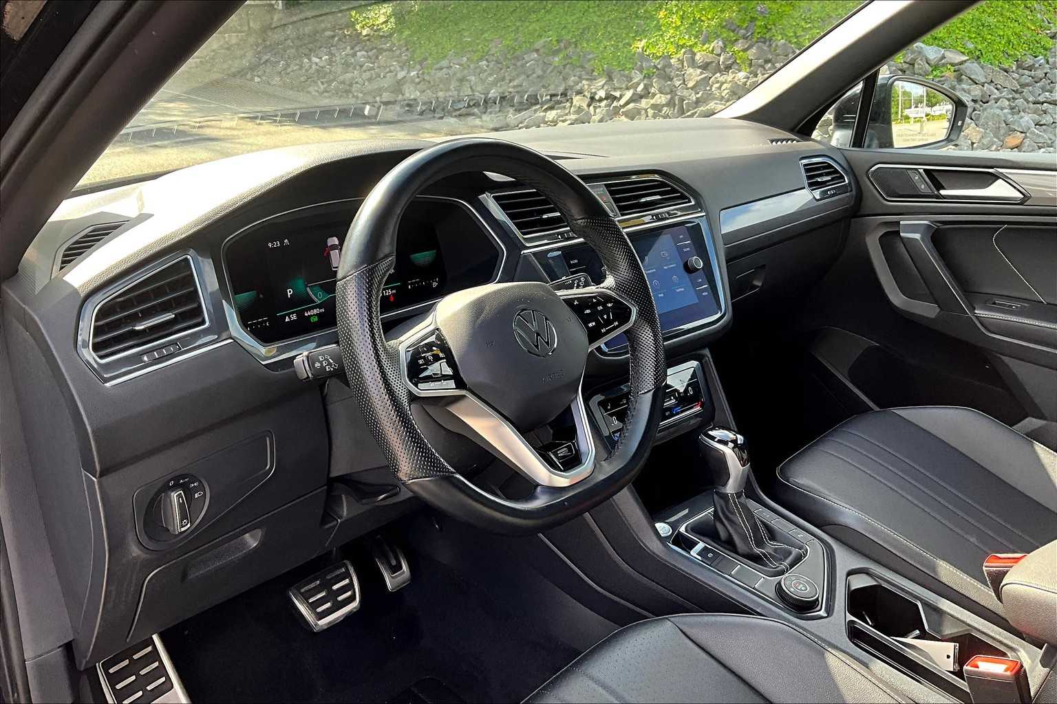 2022 Volkswagen Tiguan SE R-Line Black - Photo 8