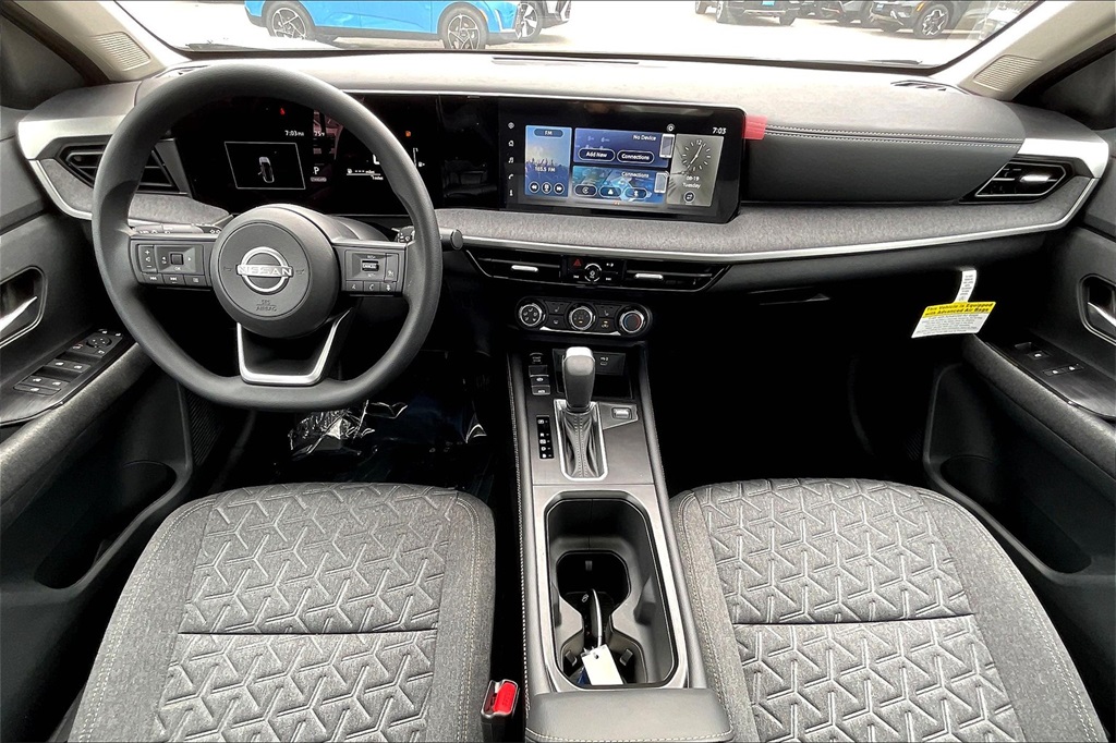 2025 Nissan Kicks SV - Photo 12