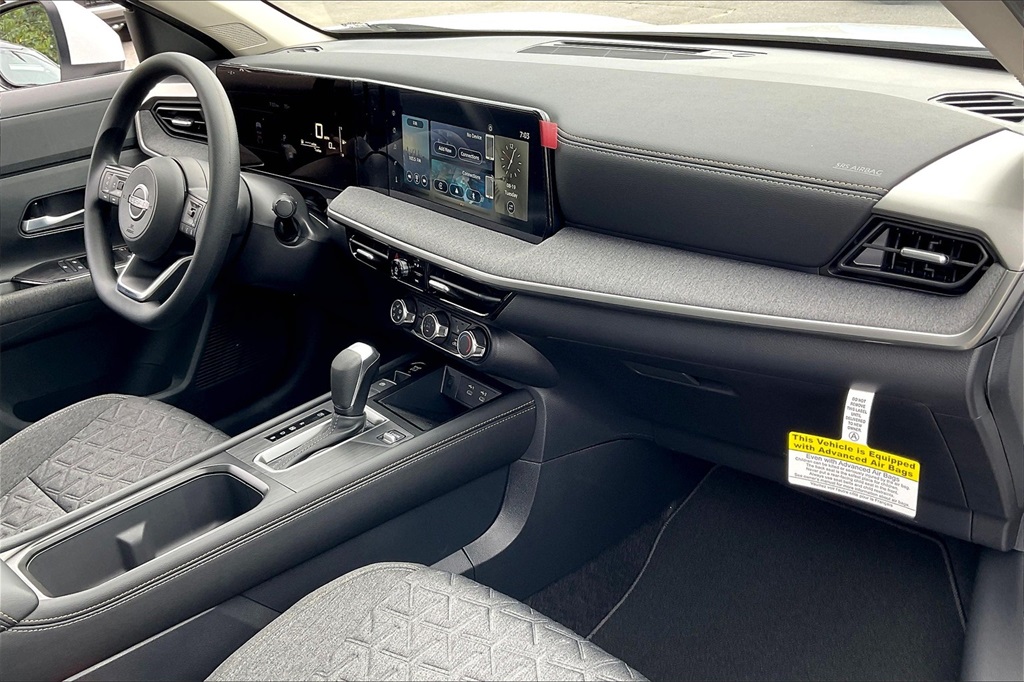 2025 Nissan Kicks SV - Photo 10