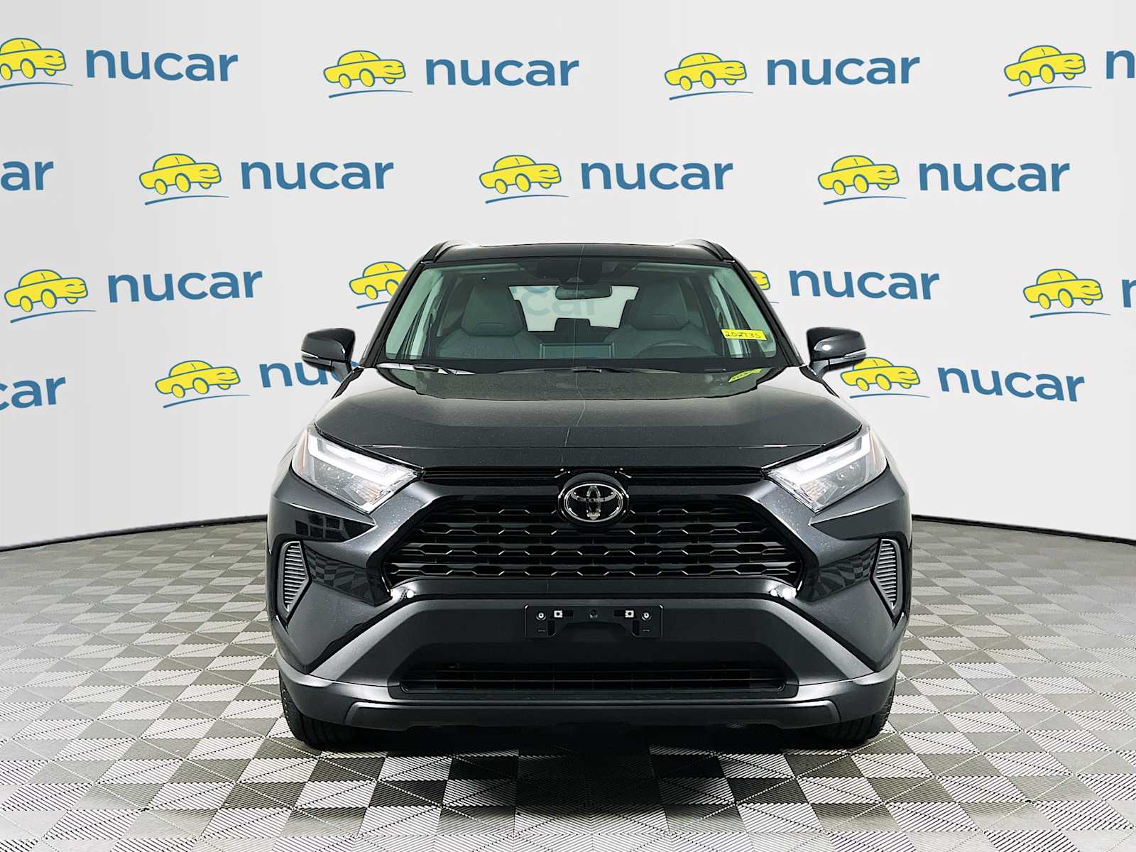 2025 Toyota RAV4 XLE - Photo 2