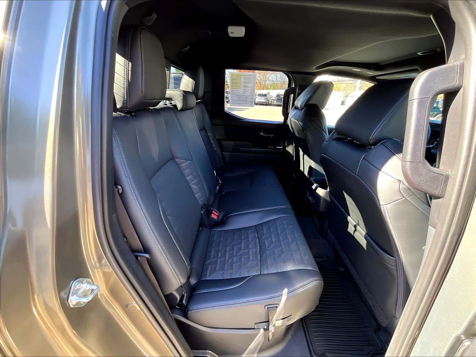 2025 Toyota Tacoma TRD Sport - Photo 16