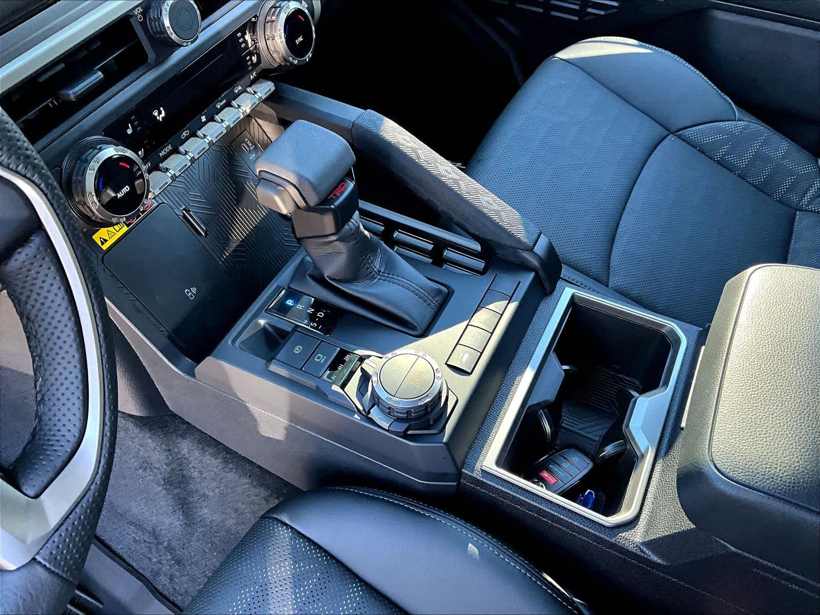 2025 Toyota Tacoma TRD Sport - Photo 20