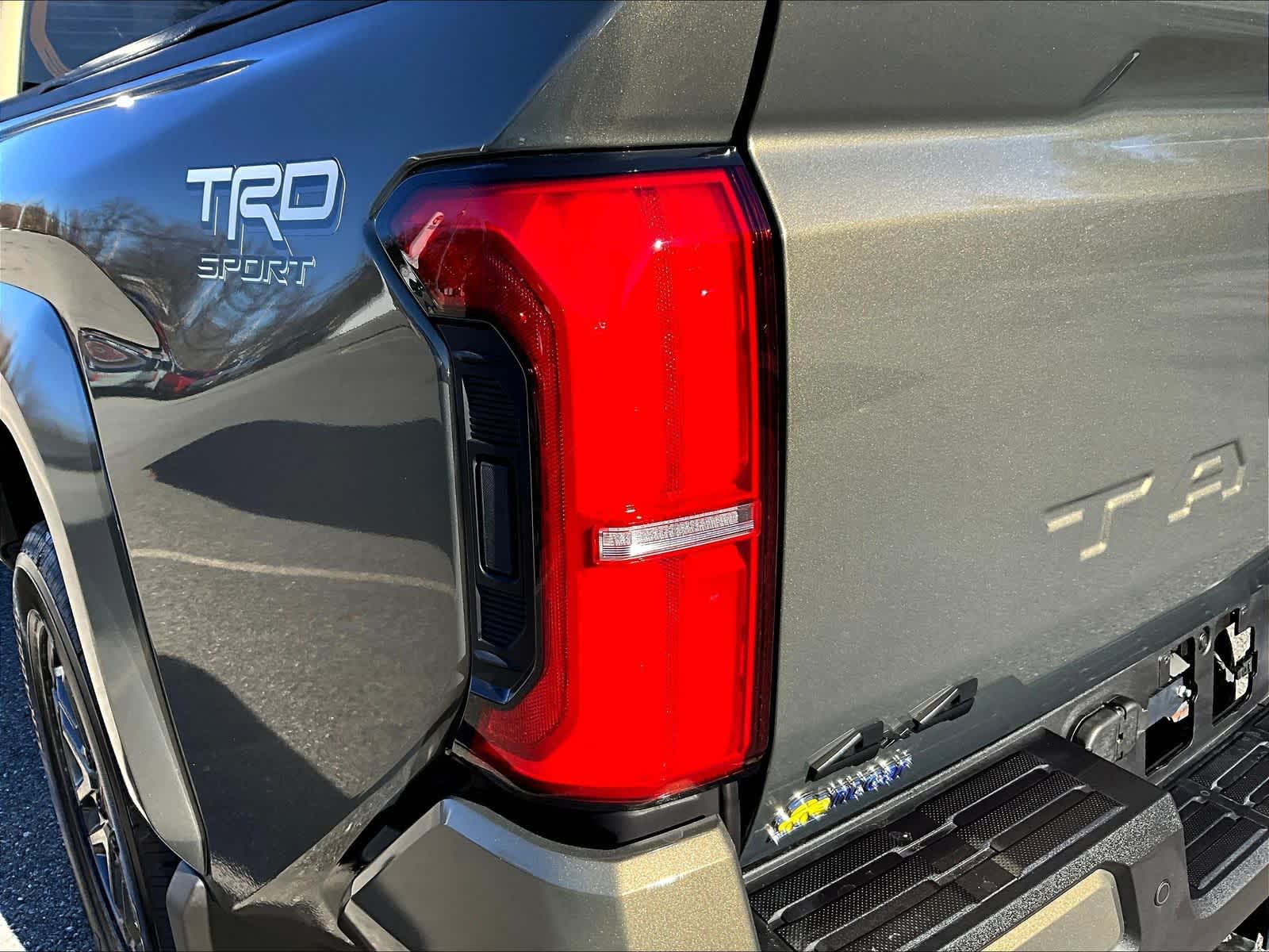2025 Toyota Tacoma TRD Sport - Photo 35