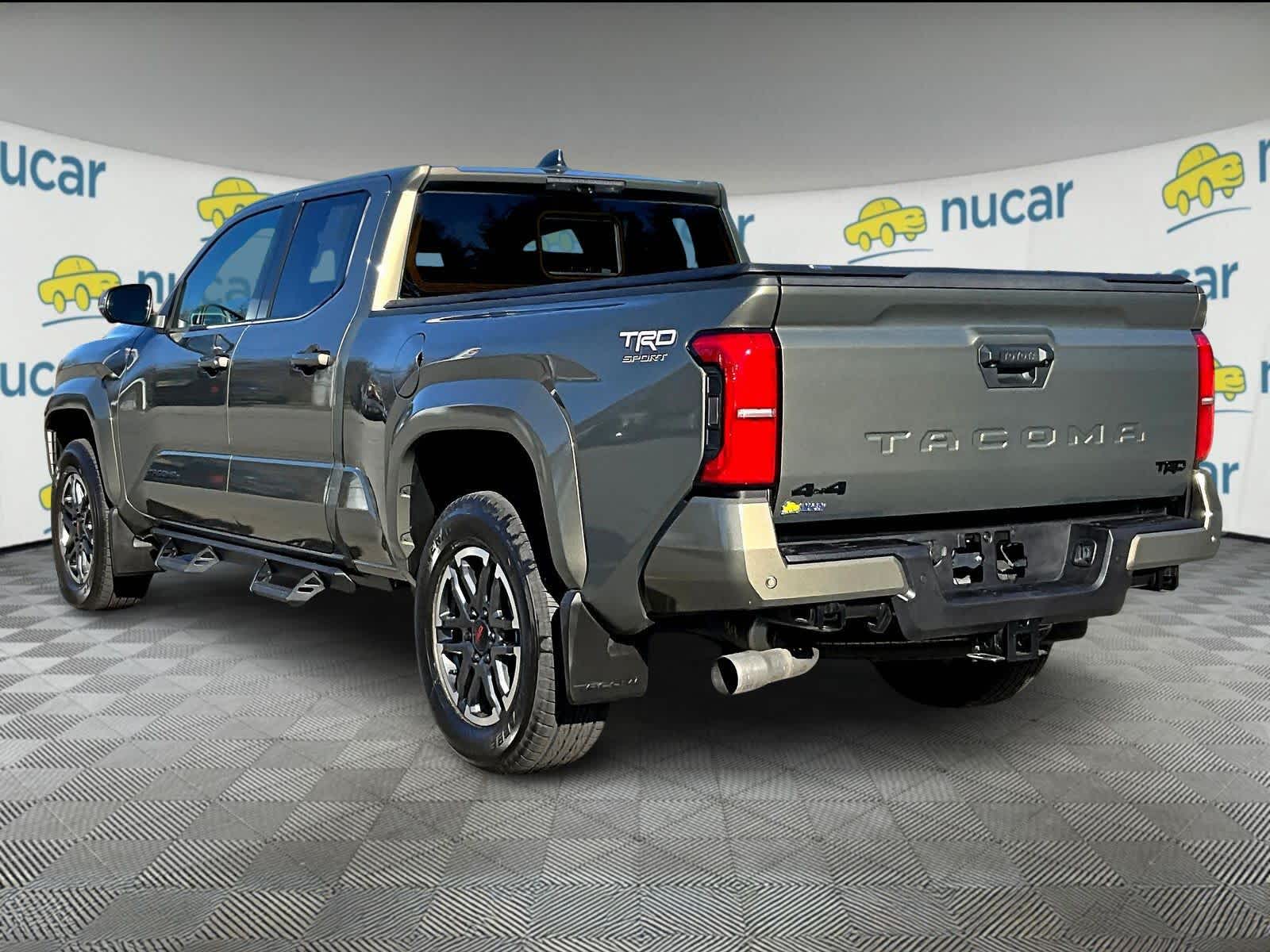 2025 Toyota Tacoma TRD Sport - Photo 4