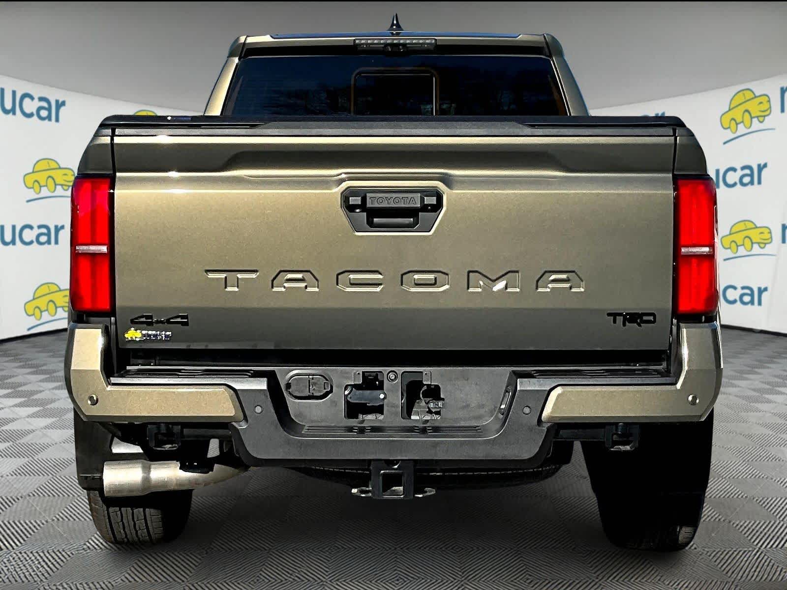 2025 Toyota Tacoma TRD Sport - Photo 5