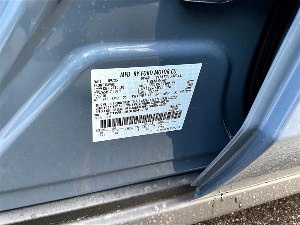 2025 Ford Maverick XLT - Photo 13