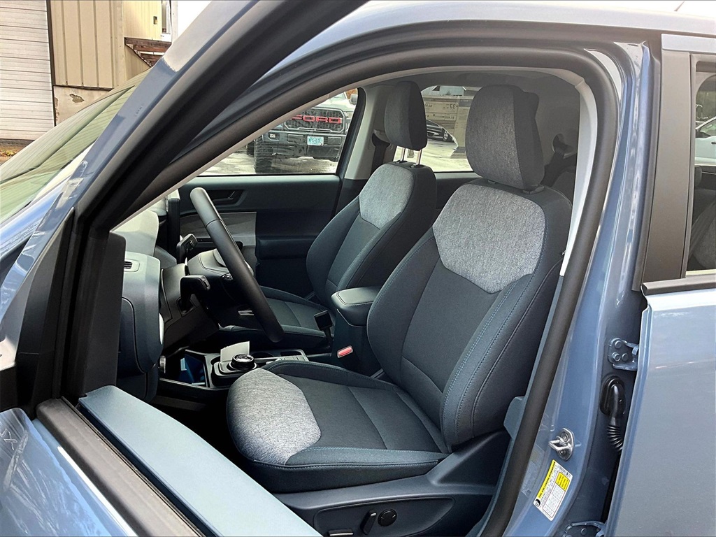 2025 Ford Maverick XLT - Photo 10
