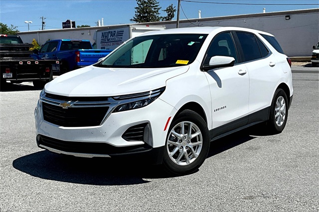 2022 Chevrolet Equinox LT - Photo 2