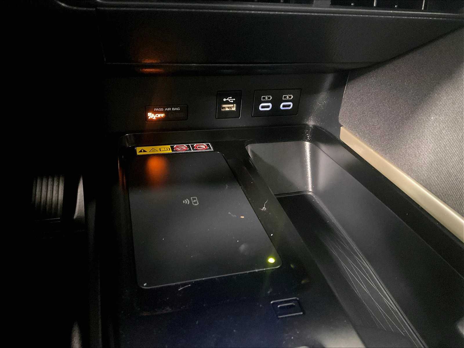 2025 Toyota Camry LE - Photo 26