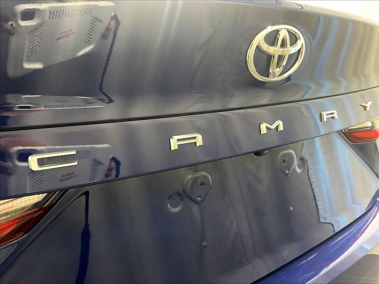 2025 Toyota Camry LE - Photo 28