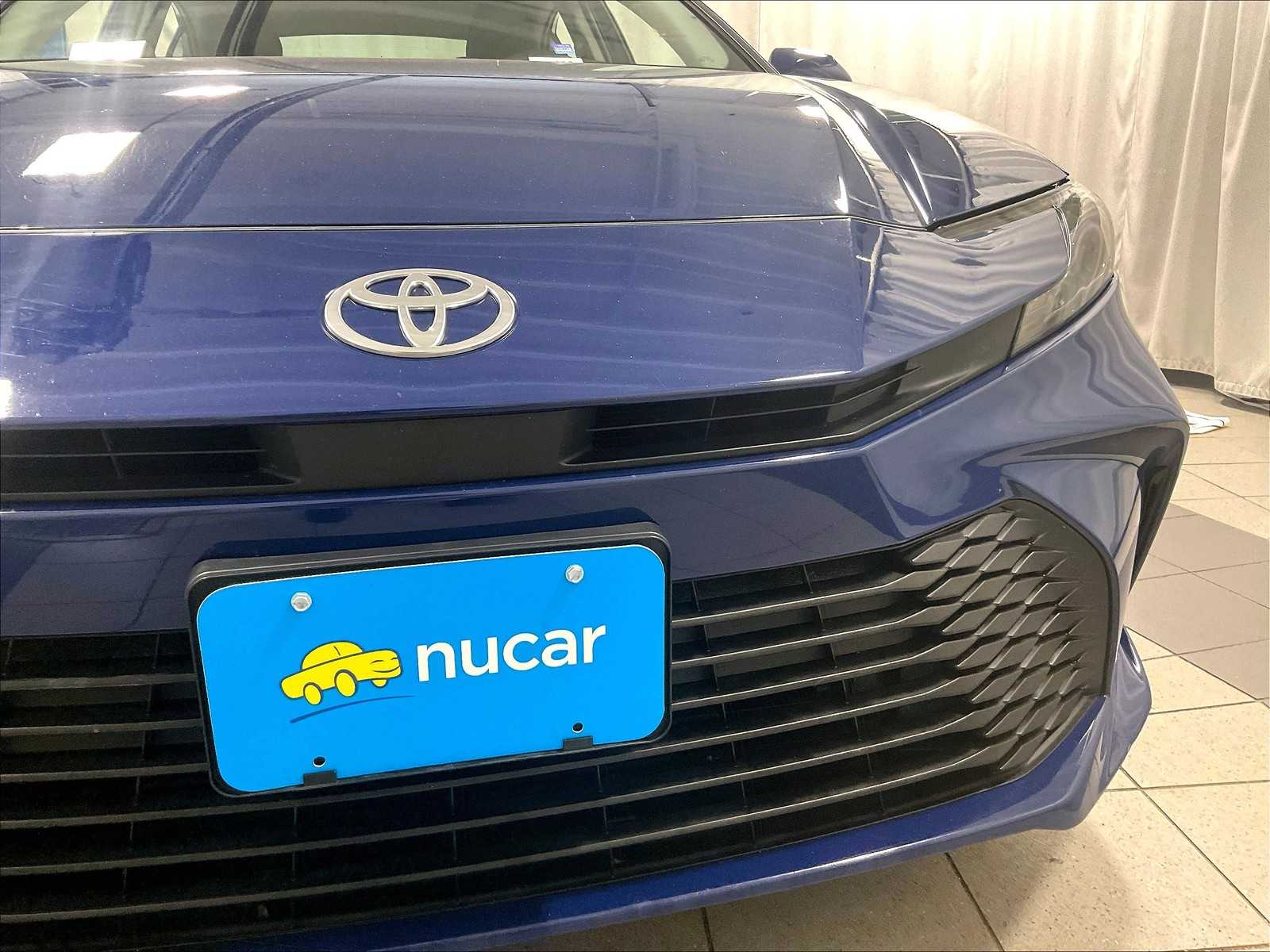 2025 Toyota Camry LE - Photo 31