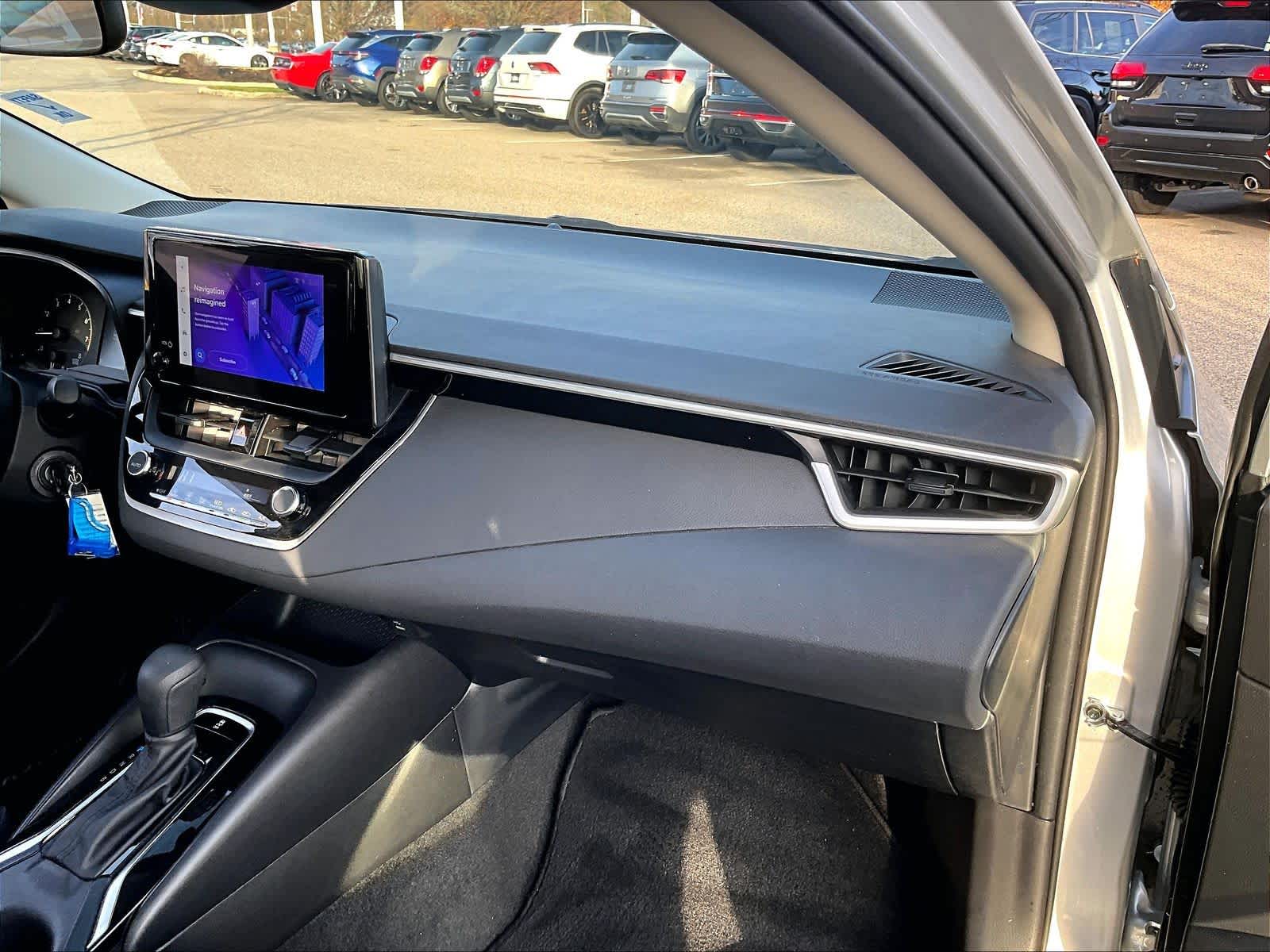 2024 Toyota Corolla LE - Photo 13