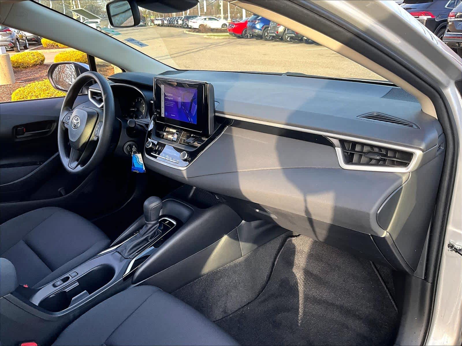 2024 Toyota Corolla LE - Photo 14