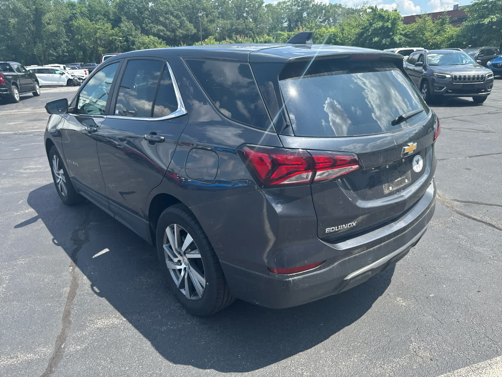 2022 Chevrolet Equinox LT - Photo 5