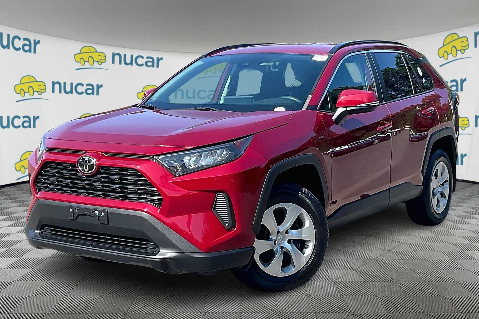2021 Toyota RAV4 LE - Photo 3