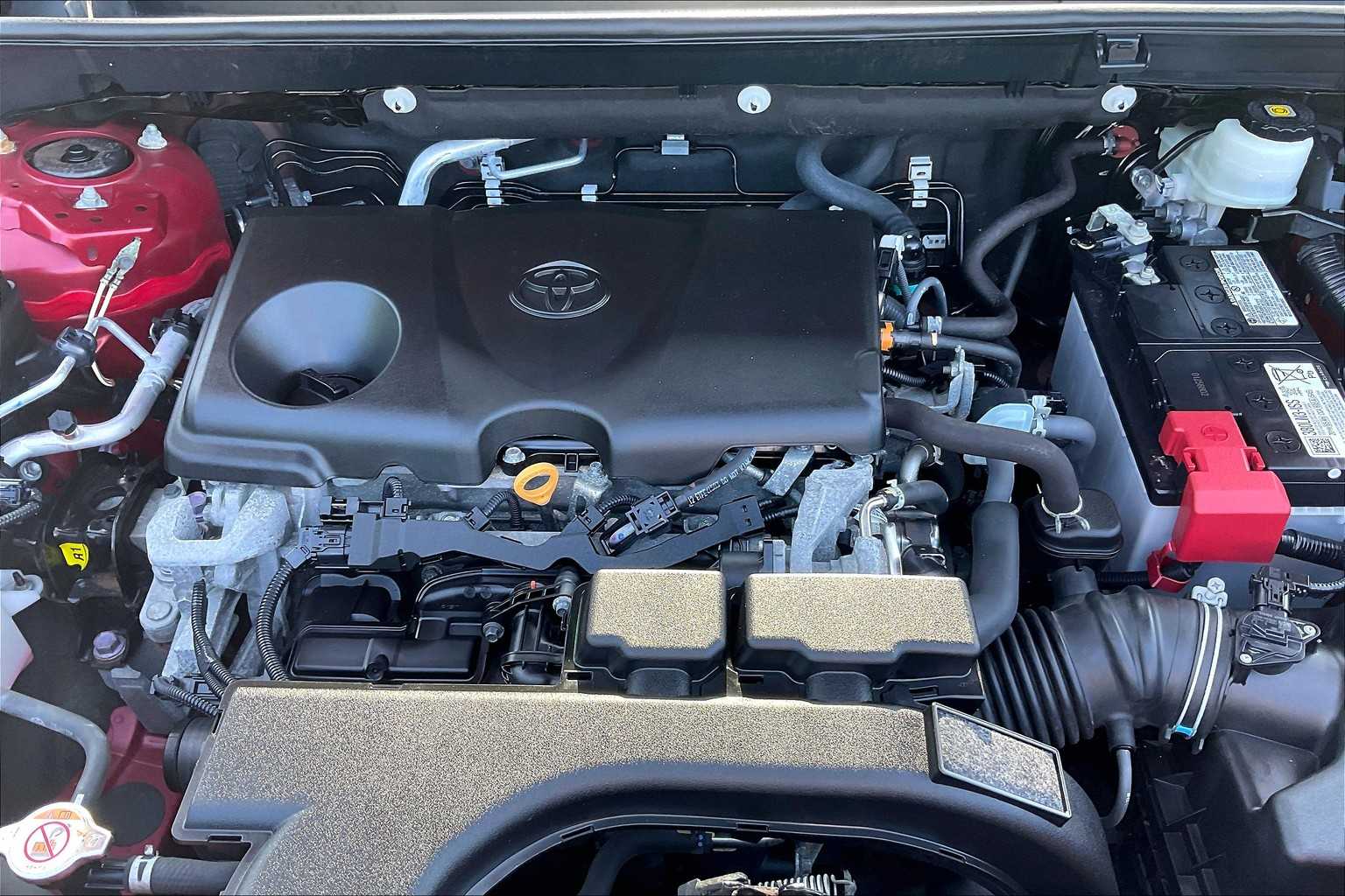 2021 Toyota RAV4 LE - Photo 34