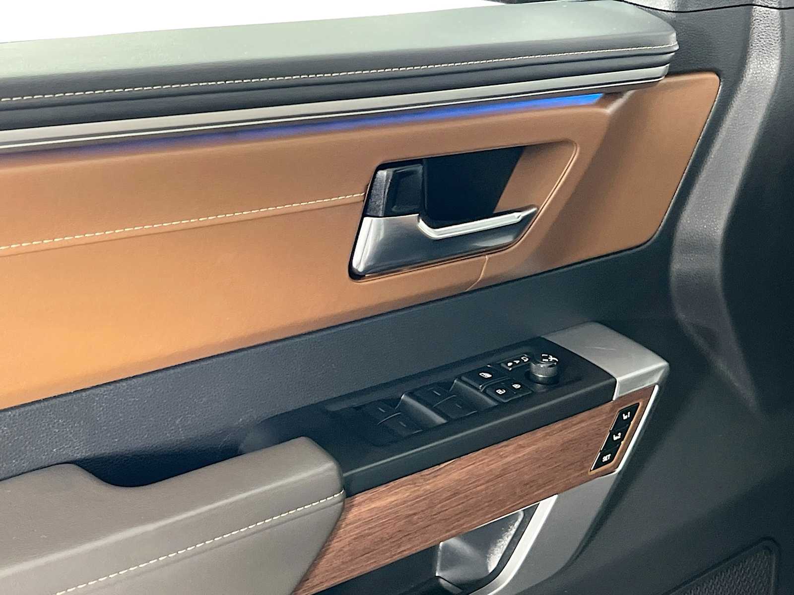 2022 Toyota Tundra 1794 Edition - Photo 17