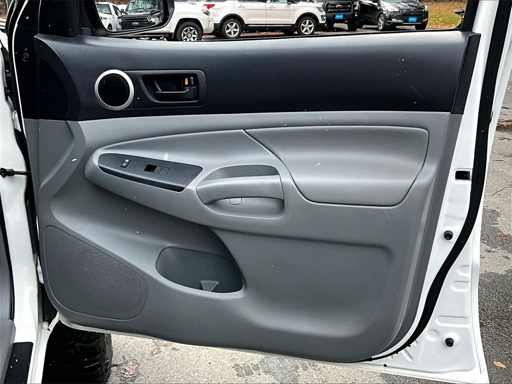 2013 Toyota Tacoma PreRunner - Photo 12