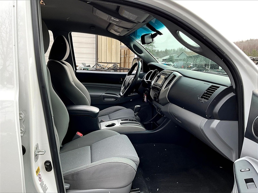 2013 Toyota Tacoma PreRunner - Photo 14