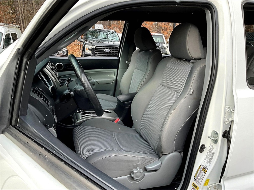 2013 Toyota Tacoma PreRunner - Photo 10