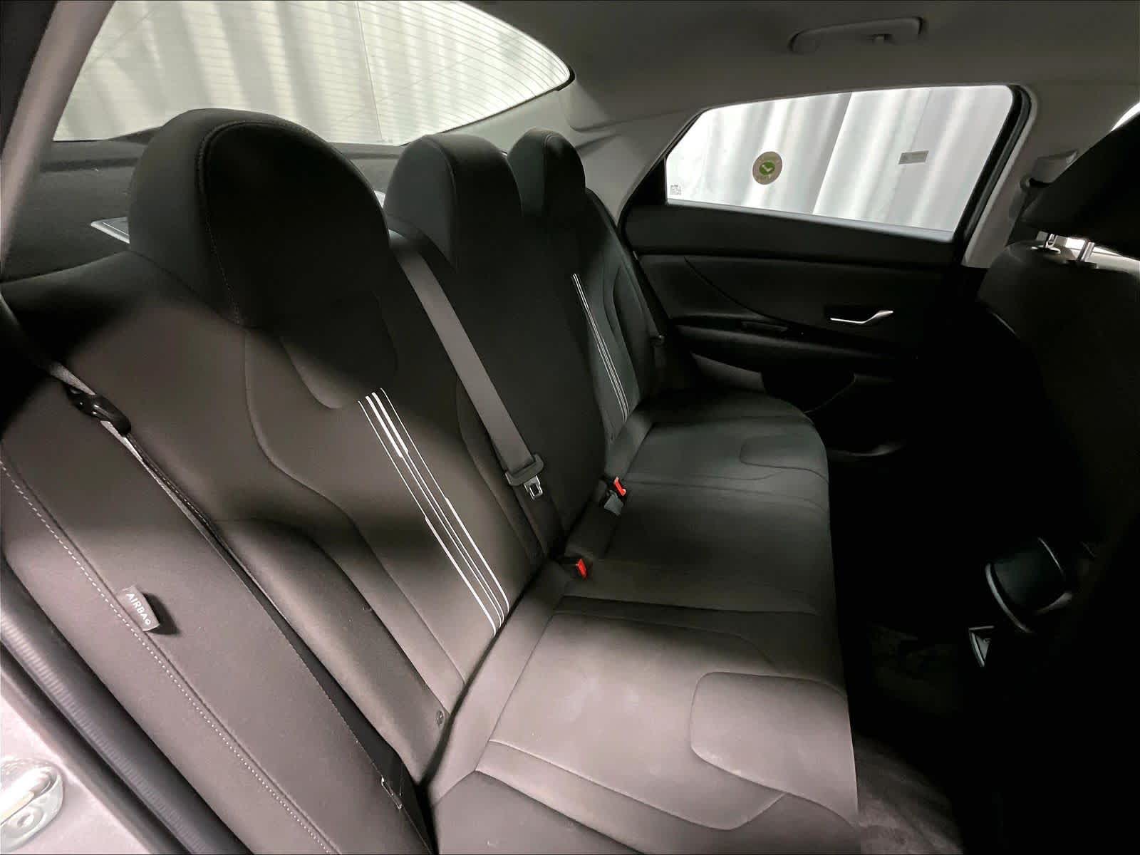 2024 Hyundai Elantra SEL - Photo 16