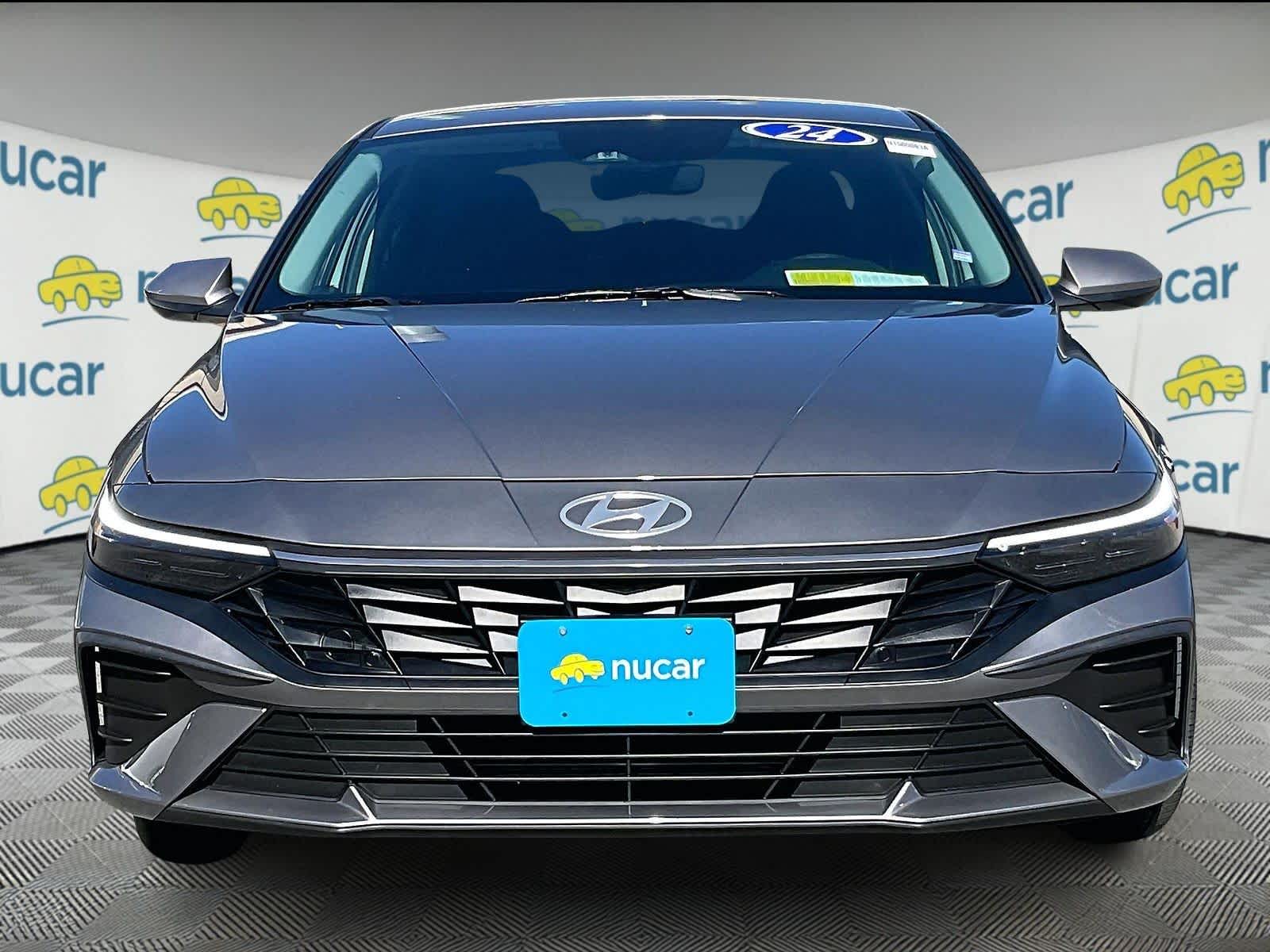 2024 Hyundai Elantra SEL - Photo 2