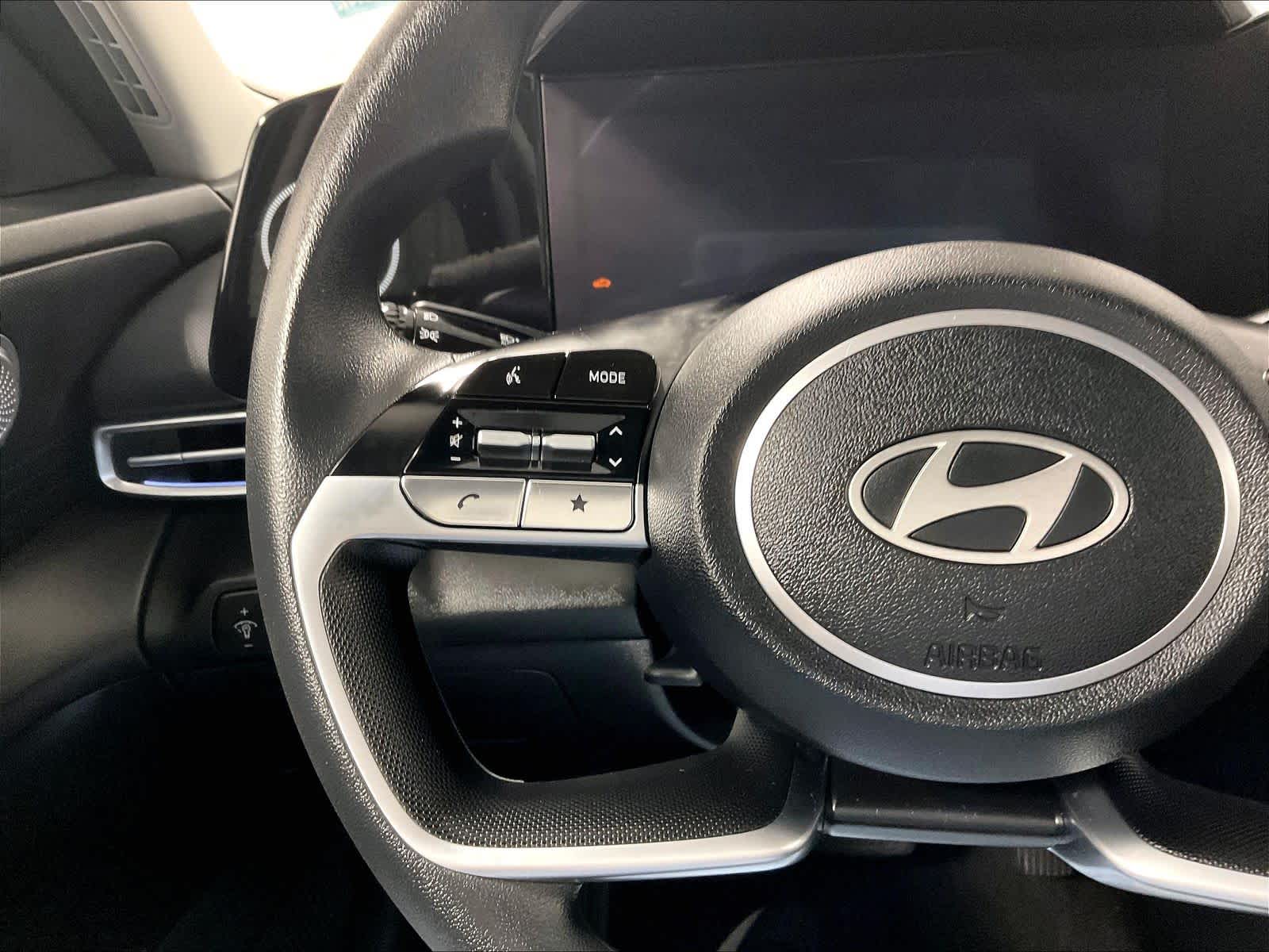2024 Hyundai Elantra SEL - Photo 22