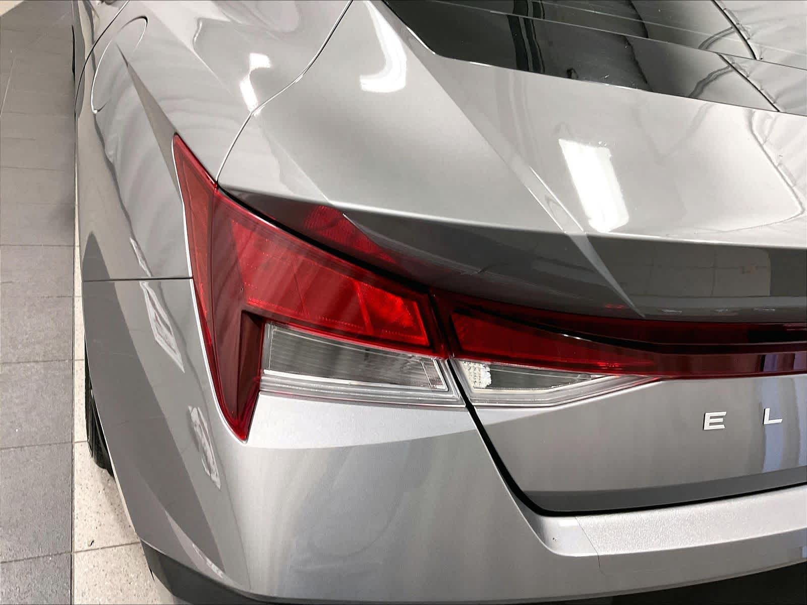 2024 Hyundai Elantra SEL - Photo 33