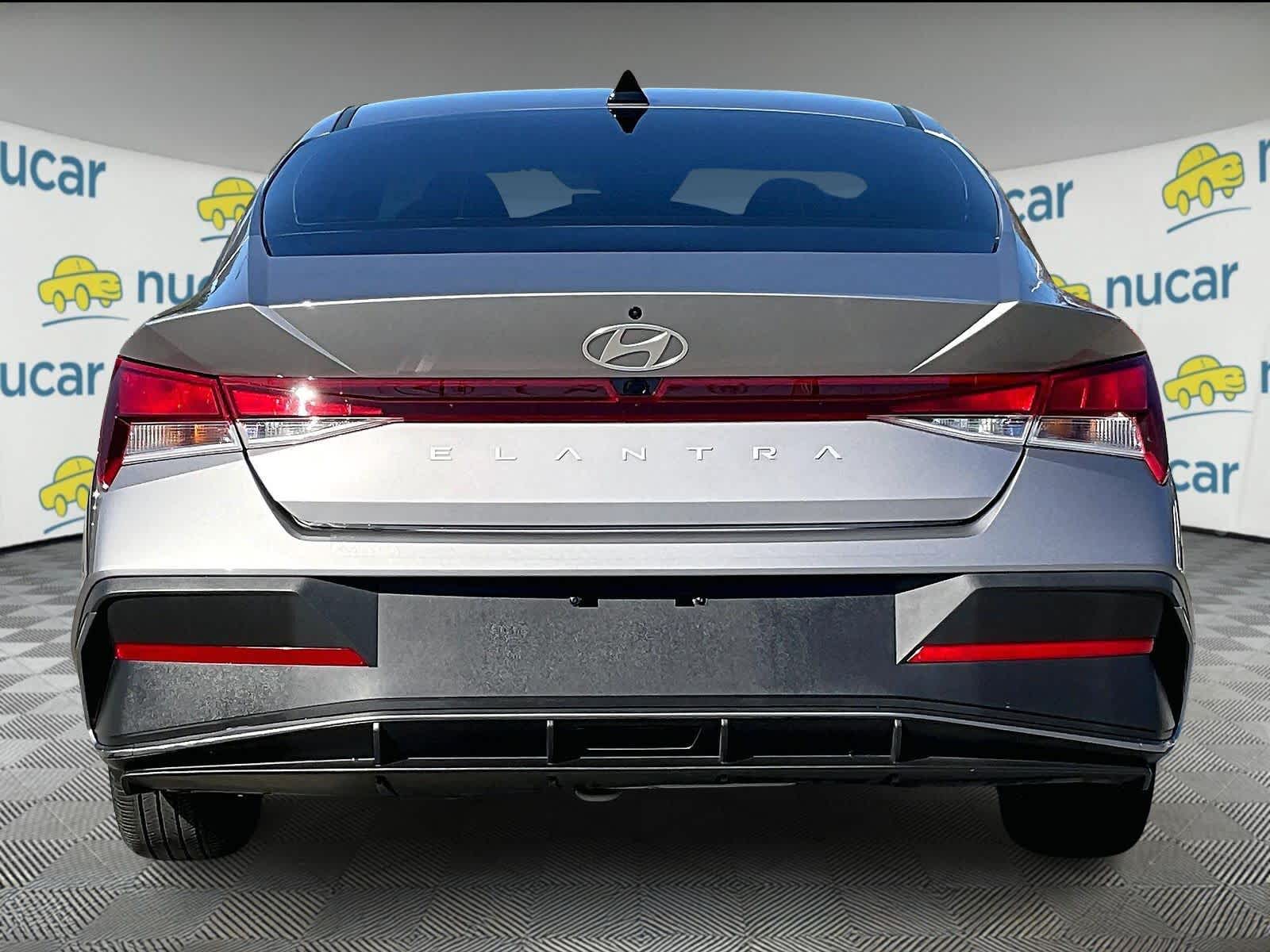 2024 Hyundai Elantra SEL - Photo 5