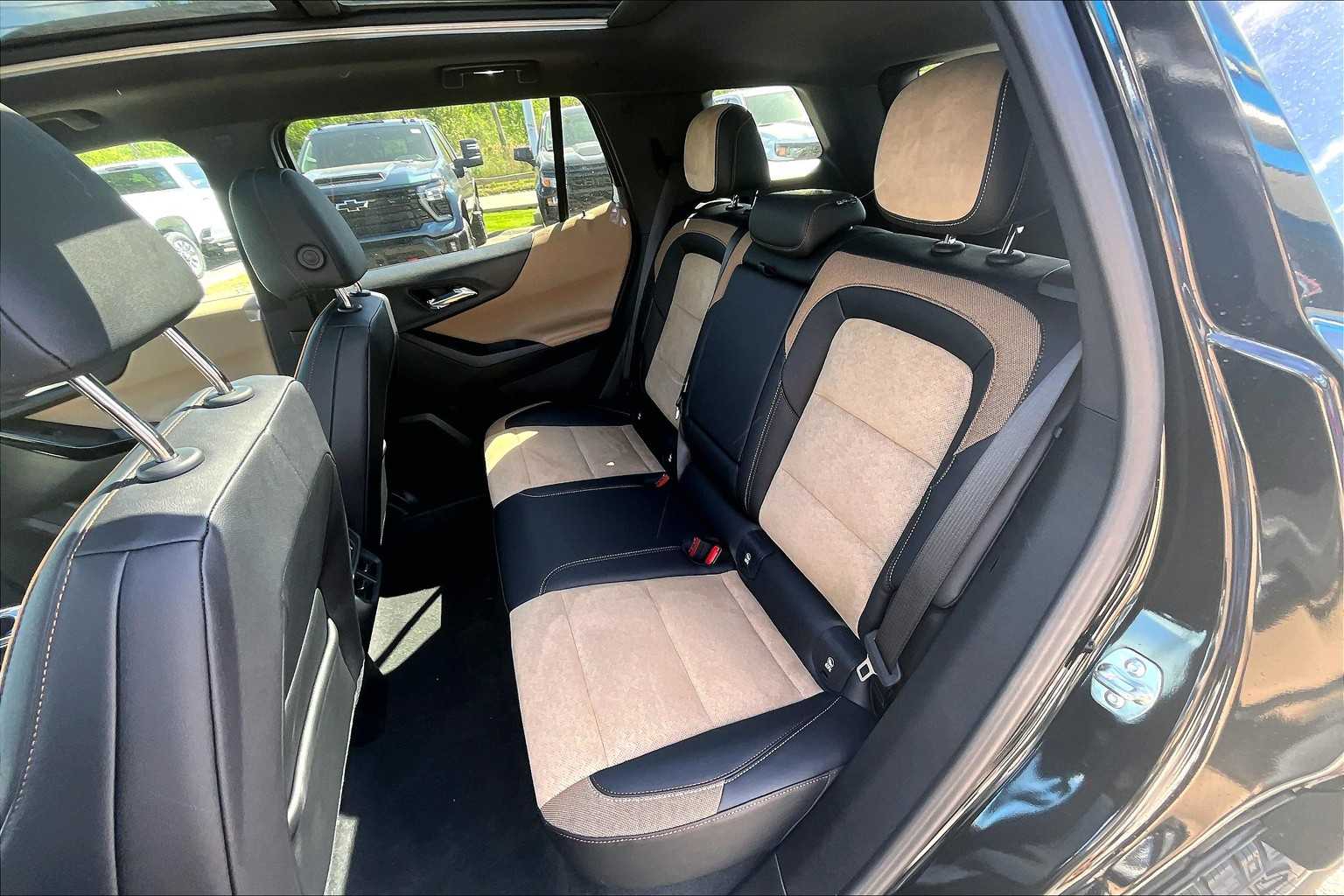 2026 Chevrolet Equinox AWD LT - Photo 15