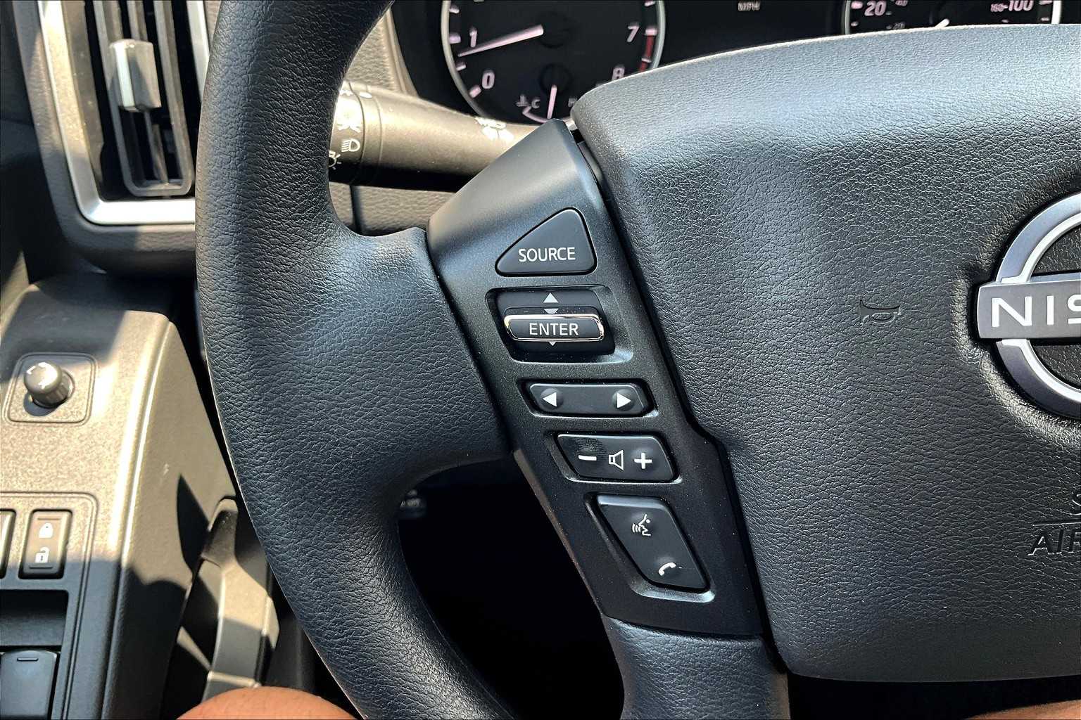 2025 Nissan Frontier SV - Photo 22