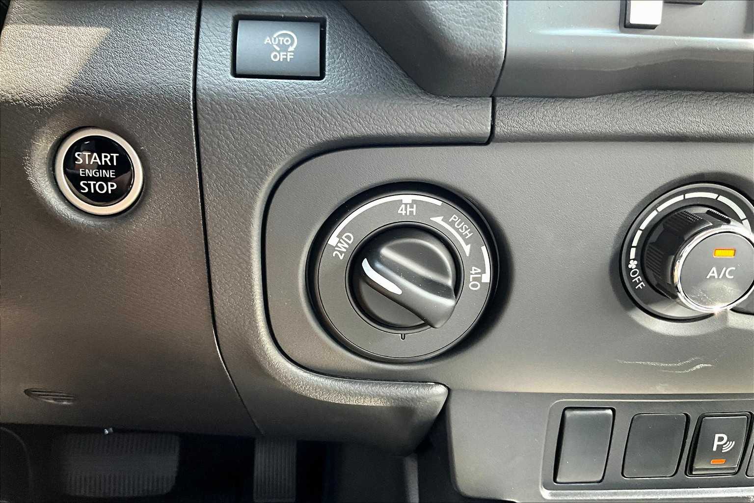 2025 Nissan Frontier SV - Photo 26