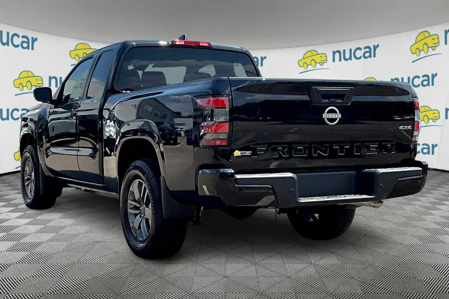 2025 Nissan Frontier SV - Photo 4
