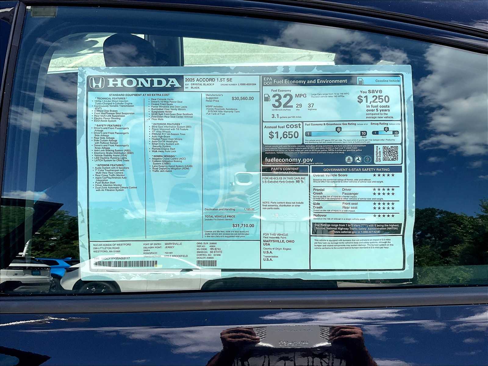 2025 Honda Accord SE - Photo 17
